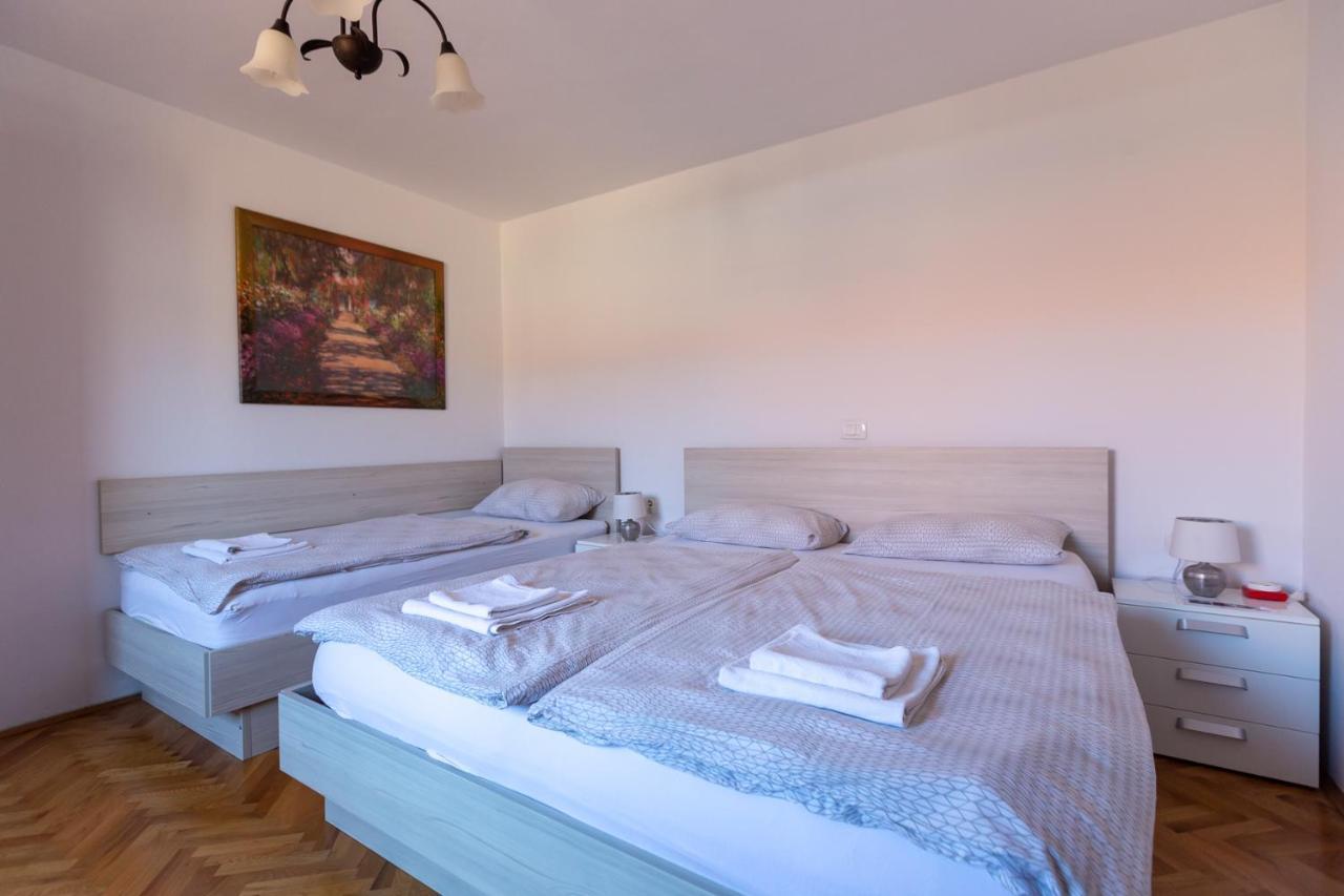 Apartments And Rooms Jeselnik Portoroz Luaran gambar